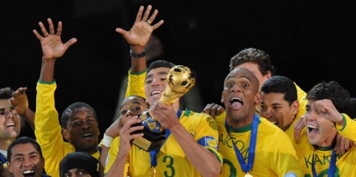 Lucio y una imágen repetida: Brasil Campeón